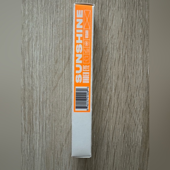 Milk Makeup Under Eye Brightening Concealer- Shade 1 - Picture 2 of 6